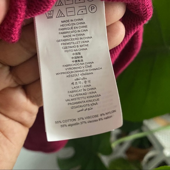 Micheal Kors Fuchsia Sweater - Picture 7 of 8